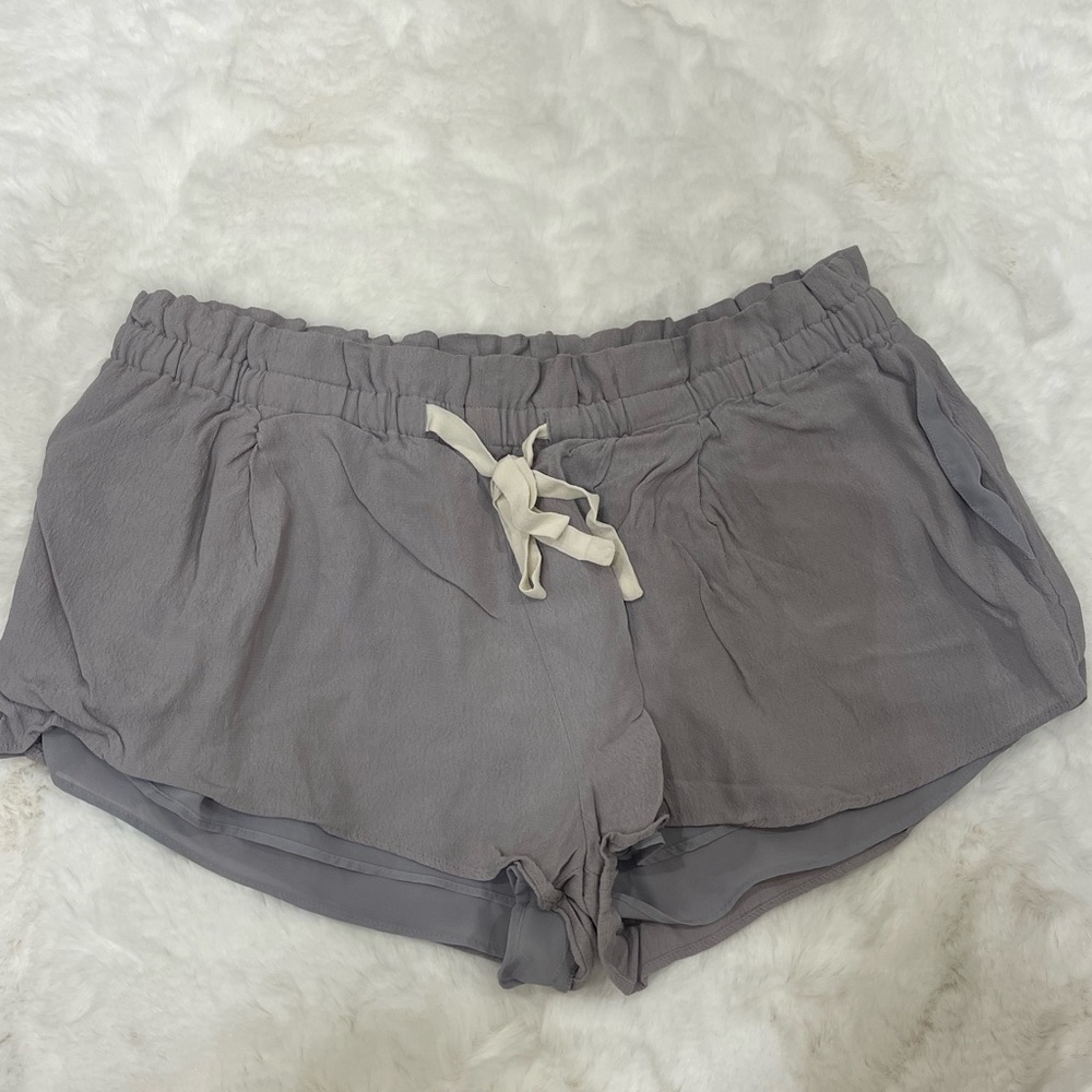 Aritzia short shorts